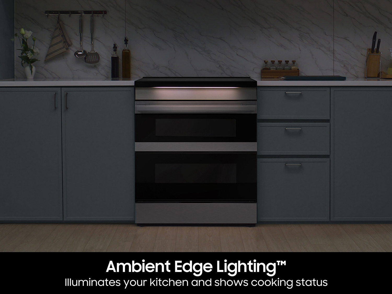 Thumbnail image of Bespoke Smart Slide-In Induction Range 6.3 cu. ft. with Flex Duo™ & Ambient Edge Lighting™ in Stainless Steel